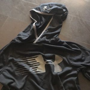 Under Armor Black Sweatershirt